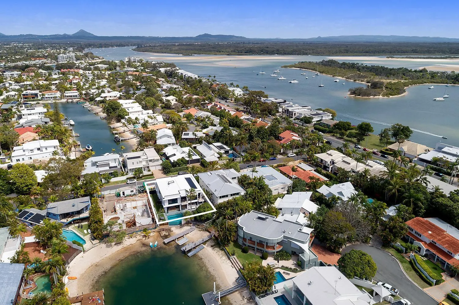 Callula Noosa 0*,  Australia